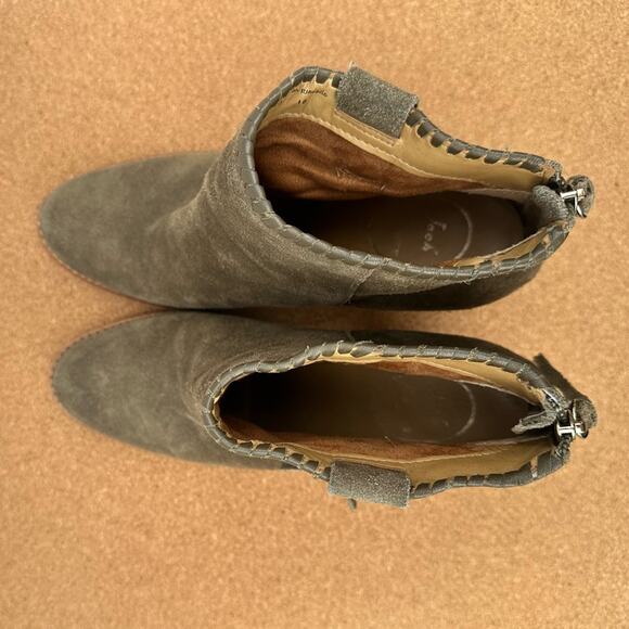 Jack Rogers Suede Olive Green Heeled Ankle Chelsea Bootie US 8 M Fringe Western - Picture 9 of 11